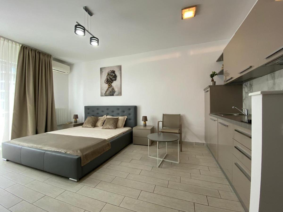 De Silva Studio Adia 4 Mamaia Εξωτερικό φωτογραφία